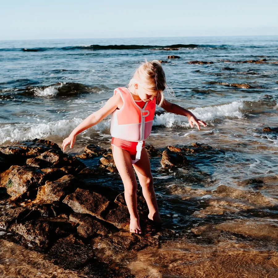 Sunnylife Melody The Mermaid Swim Vest 2-3 Neon Strawberry SCMSVSTM